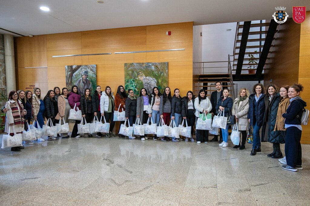 25 grávidas do Concelho contempladas com kits de maternidade