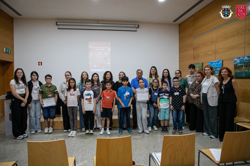 𝐅𝐢𝐧𝐚𝐥 𝐝𝐨 𝐂𝐨𝐧𝐜𝐮𝐫𝐬𝐨 𝐌𝐮𝐧𝐢𝐜𝐢𝐩𝐚𝐥 𝐝𝐞 𝐋𝐞𝐢𝐭𝐮𝐫𝐚 𝟐𝟎𝟐𝟓: 𝐉𝐨𝐯𝐞𝐧𝐬 𝐋𝐞𝐢𝐭𝐨𝐫𝐞𝐬 𝐁𝐫𝐢𝐥𝐡𝐚𝐦 𝐞𝐦 𝐕𝐚𝐥𝐩𝐚𝐜̧𝐨𝐬